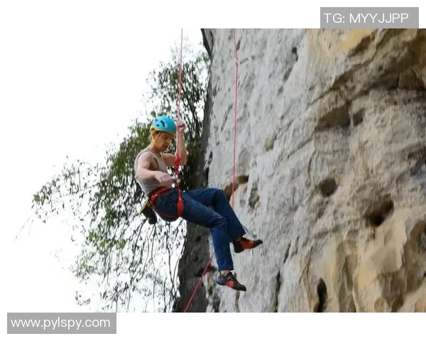 攀岩深度探索杭州攀岩队如何逆袭与成长的背后故事